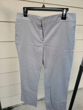New York & Company Sz 16 Capris